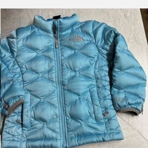 The North Face Puffer Jacket girls size medium 8-10 550 fill goose Down